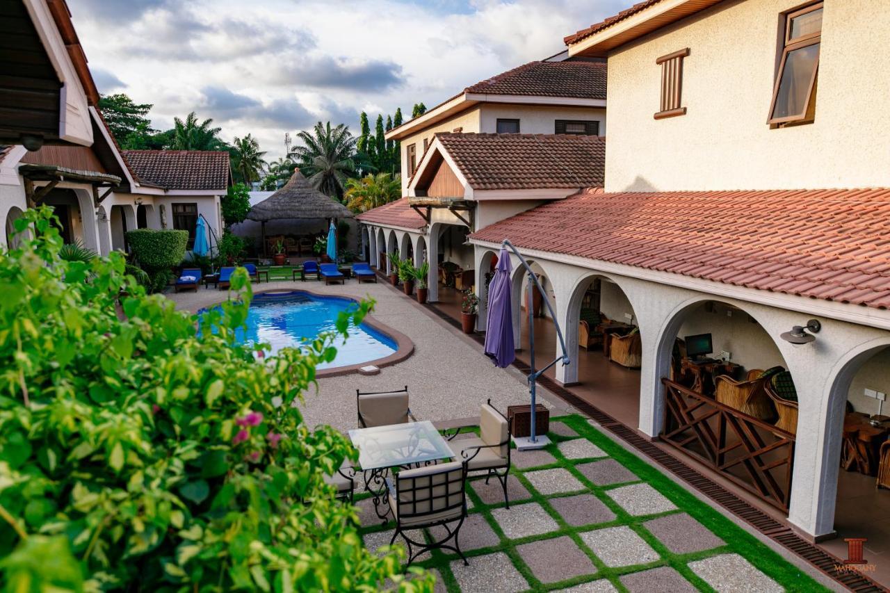 Mahogany Lodge, Cantonments Accra Bagian luar foto